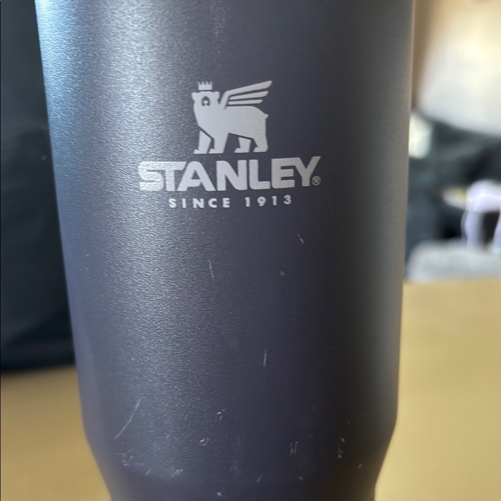 Stanley Insulated Travel Mug - Dark Purple 30 oz - Picture 2 of 5